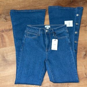 FOREVER 21- High Rise Slim Fit Flare Leg Jeans